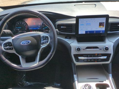 Used 2023 Ford Explorer XLT w/ Equipment Group 202A RWD image 26