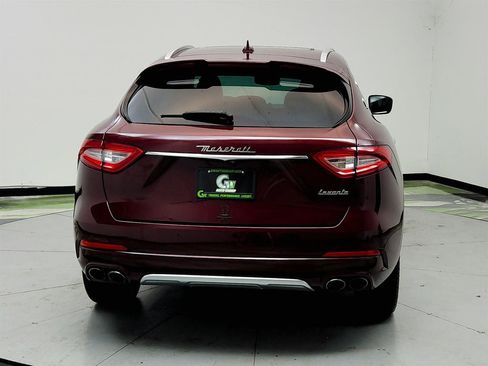 Used 2017 Maserati Levante S AWD/4WD image 6