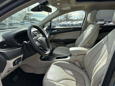 Used 2017 Lincoln MKC Reserve w/ Lincoln MKC Climate Package image 13