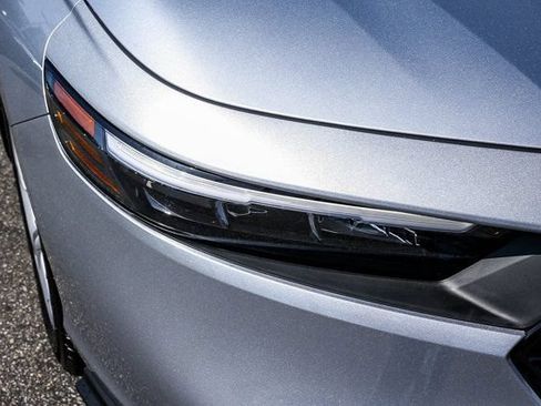 Used 2025 Honda Accord LX image 13