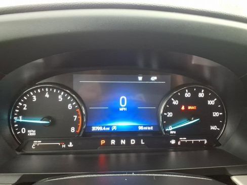 Used 2024 Ford Explorer XLT image 19