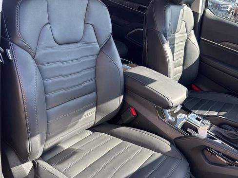 Used 2025 Kia Telluride SX Prestige image 35