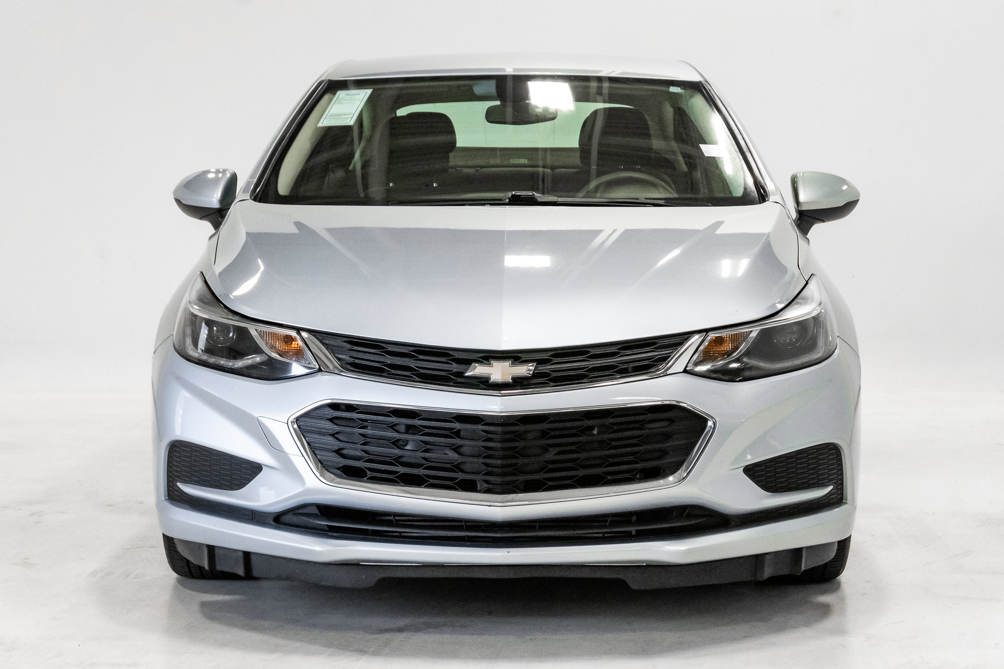 Used 2018 Chevrolet Cruze LT FWD image 5