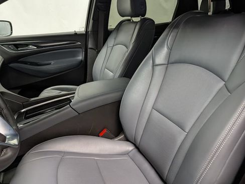Certified 2022 Buick Enclave Essence w/ Sport Touring Edition FWD image 10