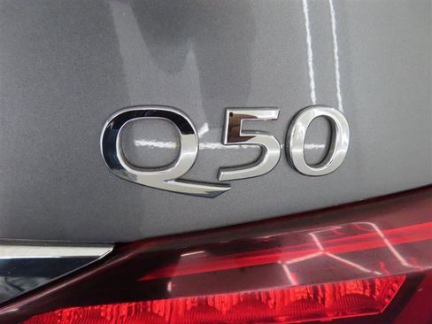 Used 2022 INFINITI Q50 Sensory AWD/4WD image 10