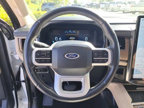 Certified 2022 Ford Expedition Limited image 27