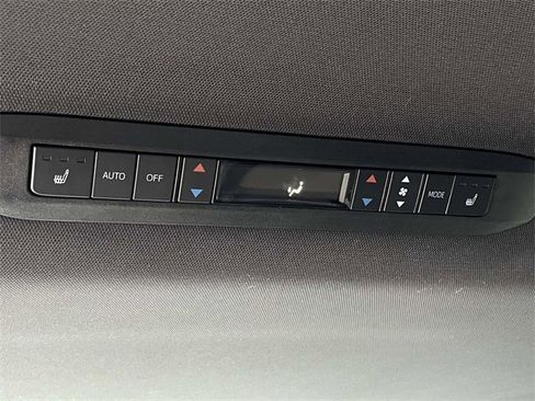 Used 2025 Toyota Sienna Platinum image 14