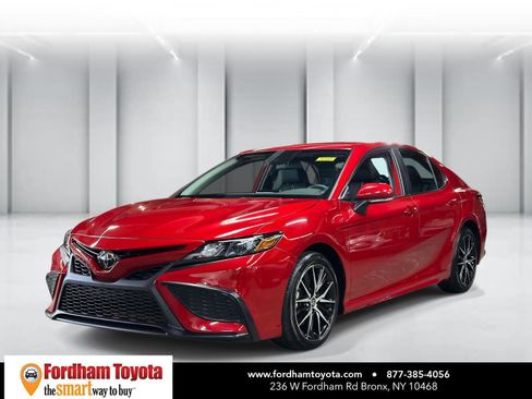 Certified 2024 Toyota Camry SE FWD image 8