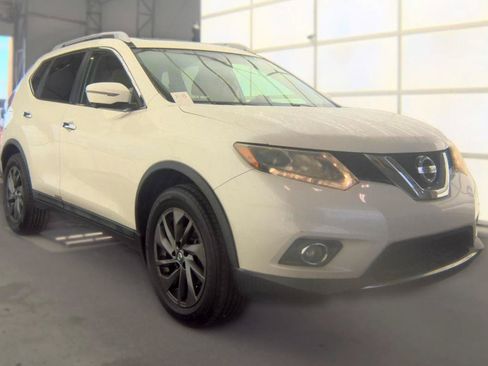 Used 2016 Nissan Rogue SL w/ SL Premium Package FWD image 4