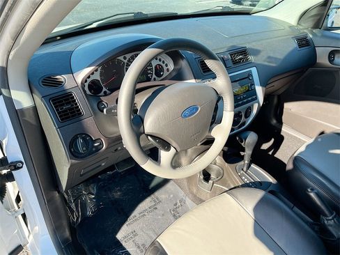 Used 2007 Ford Focus S image 9