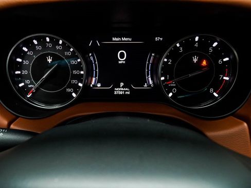 Used 2022 Maserati Ghibli Modena image 33