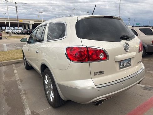 Used 2011 Buick Enclave CXL image 4