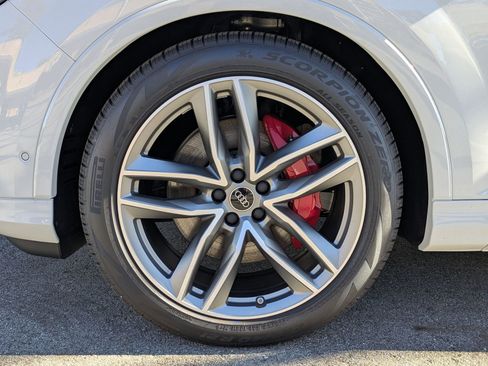 New 2026 Audi Q7 3.0T Prestige image 13