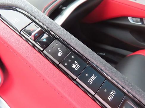 Used 2023 Chevrolet Corvette Stingray 2D Coupe image 38