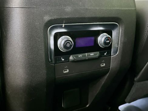 Used 2021 GMC Yukon AT4 image 13