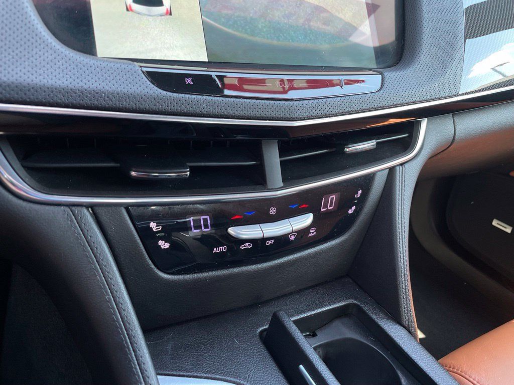 Used 2016 Cadillac CT6 Luxury AWD/4WD image 16