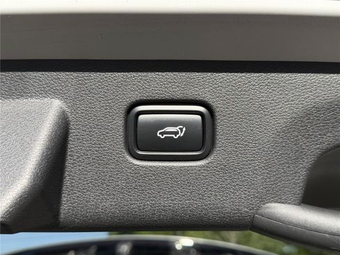Used 2023 Kia Sportage X-Line w/ X-Line Premium Package AWD/4WD image 29