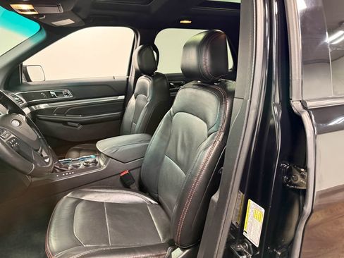 Used 2017 Ford Explorer Sport w/ Equipment Group 401A AWD/4WD image 58