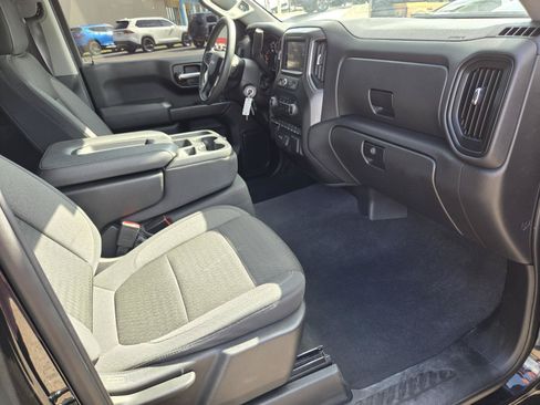 Used 2022 Chevrolet Silverado 1500 Custom w/ Safety Confidence Package RWD image 7