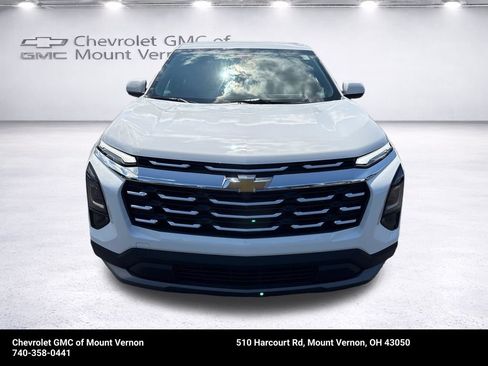New 2027 Chevrolet Equinox LT FWD image 9