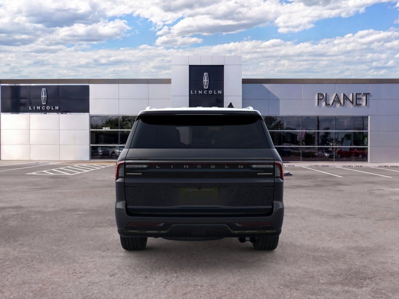 New 2026 Lincoln Navigator Reserve AWD/4WD image 5