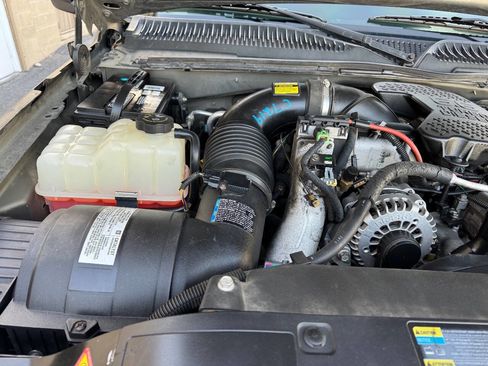 Used 2006 Chevrolet Silverado 2500 LT w/ Heavy-Duty Power Package image 22