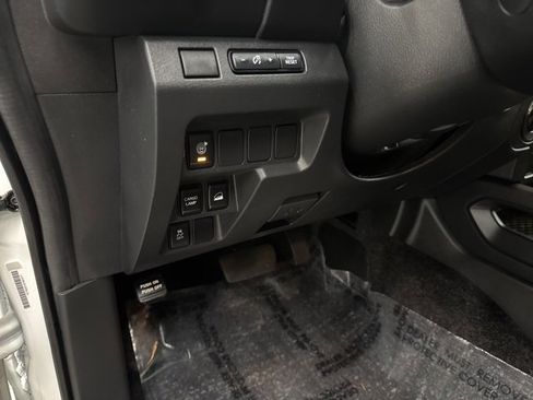 Used 2023 Nissan Frontier S w/ Technology Package image 8