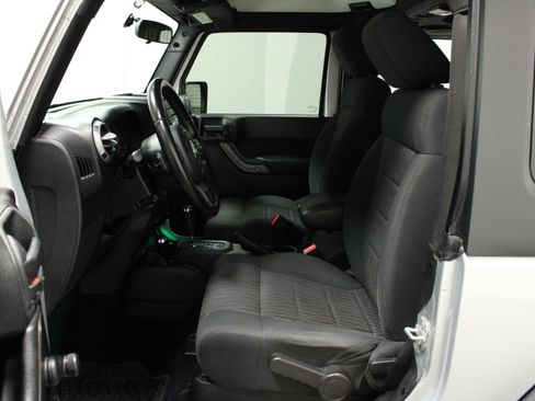 Used 2012 Jeep Wrangler Sport w/ Connectivity Group image 16