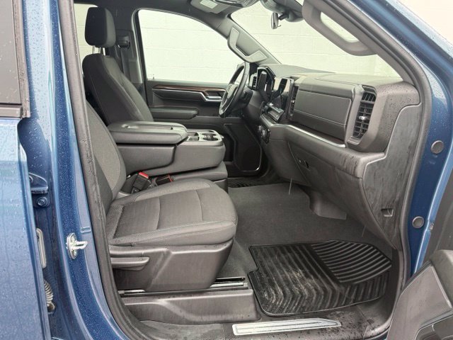 Used 2024 Chevrolet Silverado 1500 LT AWD/4WD image 22