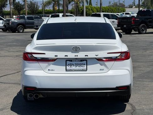 Used 2025 Toyota Camry SE w/ Convenience Package FWD image 7