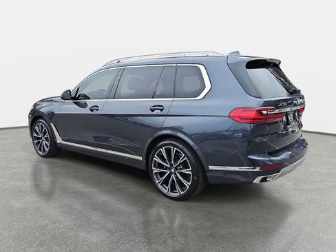 Used 2020 BMW X7 xDrive40i w/ Cold Weather Package image 7