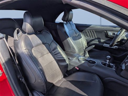 Used 2015 Ford Mustang GT Premium image 14