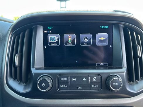 Used 2018 Chevrolet Colorado Z71 AWD/4WD image 39