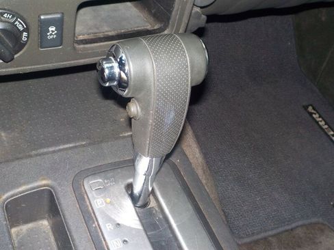 Used 2012 Nissan Xterra S image 22