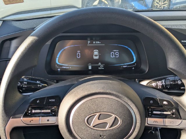 Used 2026 Hyundai Elantra SE FWD image 25