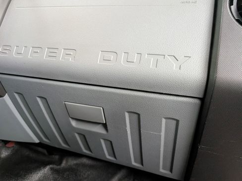 Used 2014 Ford F250 XL w/ Power Equipment Group image 26