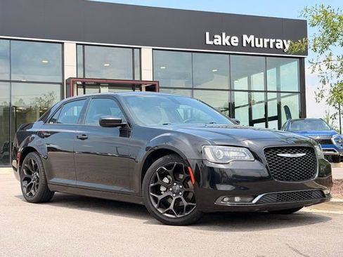 Used 2020 Chrysler 300 S RWD image 1