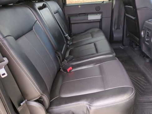 Used 2014 Ford F250 Lariat w/ Lariat Ultimate Package image 21