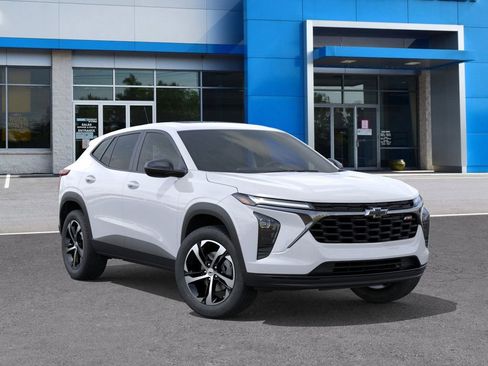 New 2026 Chevrolet Trax RS w/ Sunroof Package image 7