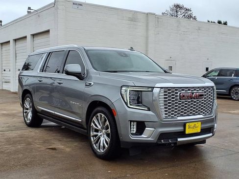 Used 2023 GMC Yukon XL Denali w/ Denali Reserve Package AWD/4WD image 20