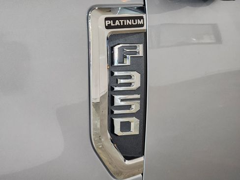 Used 2022 Ford F350 Platinum image 25