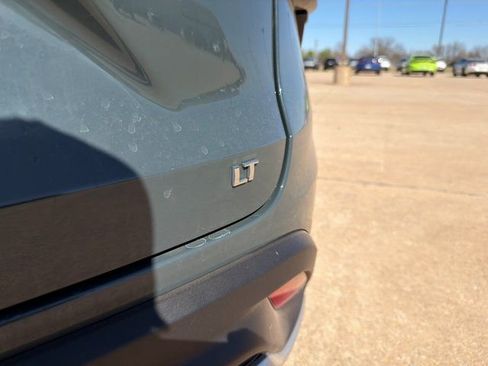 Used 2025 Chevrolet Trax LT image 13