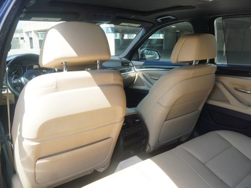 Used 2016 BMW 550i xDrive Sedan AWD/4WD image 37
