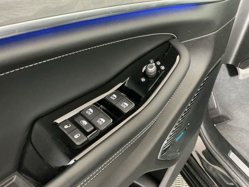 Used 2022 Jeep Grand Cherokee Overland image 19