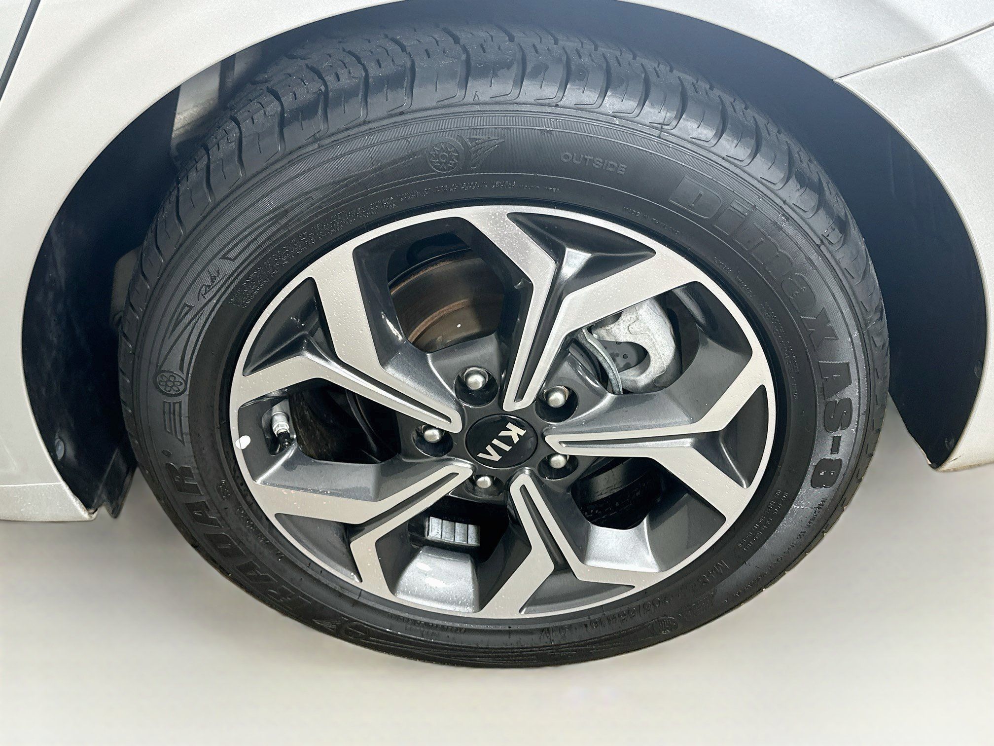 Used 2020 Kia Forte LXS FWD image 11