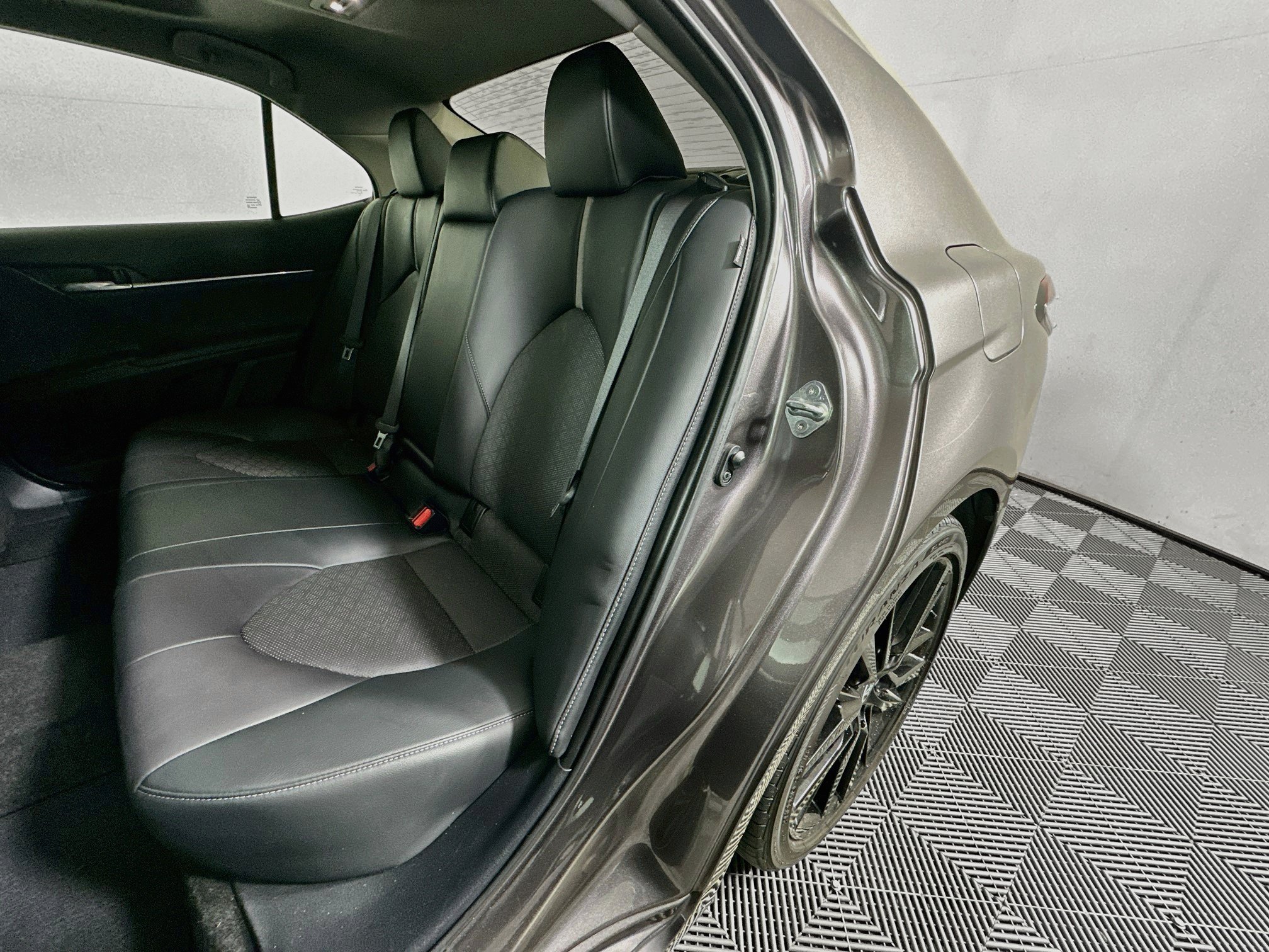 Used 2022 Toyota Camry XSE FWD image 26