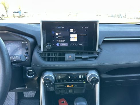 Used 2024 Toyota RAV4 XLE w/ Convenience Package AWD/4WD image 13