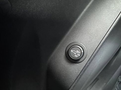Used 2020 Chevrolet Equinox LT AWD/4WD image 11