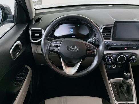 Used 2023 Toyota Camry LE image 18