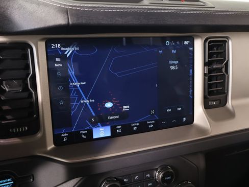 Used 2025 Ford Bronco Outer Banks AWD/4WD image 7